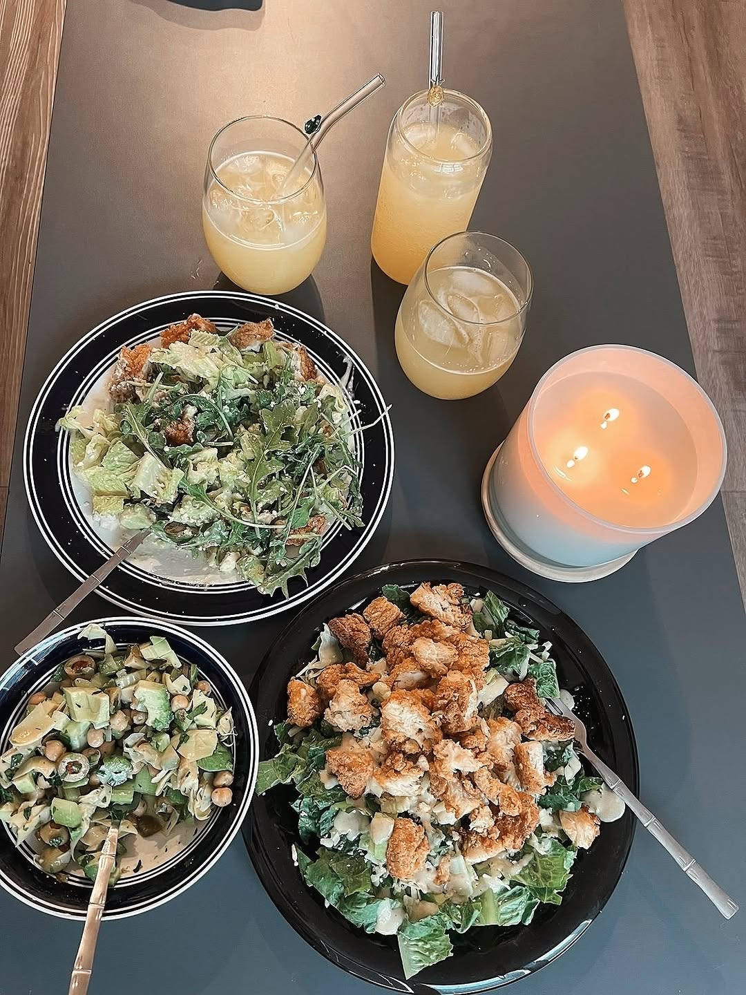 We love seeing your posts in Community Rewards\ud83e\udd29\ud83d\udc40What are you having for dinner? Drop it below \u2b07\ufe0f\n\n\ud83d\udcf2Ready to be featured? Upload your best shots in the community rewards app by 2\/12! \ud83d\udcf7\ud83c\udf1f\n\n