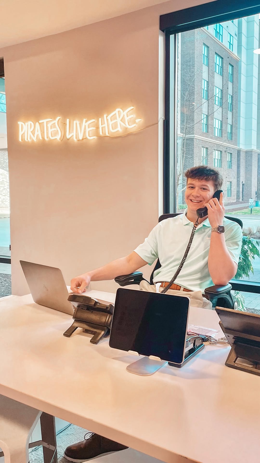 Don't test your luck\u2026\ud83c\udf40\nSecure your space & secure a $480 gift card before it's too late! \u23f0 Stop by for a tour to see your future apartment in person! \ud83e\udd29\n\n