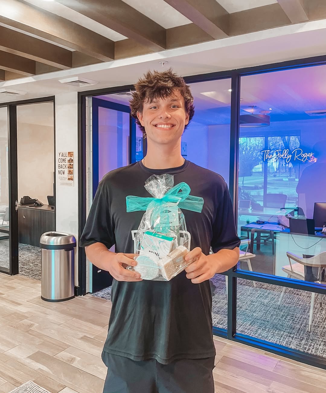 \ud83e\udd29 2nd Giveaway Winner! \ud83e\udd73\nCongratulations @grayson_drager we hope you enjoy your @buffcitysoap.greenville bundle! \ud83c\udf1f\n\nWho's gonna win the Lululemon bag? \ud83d\udc40\n\n